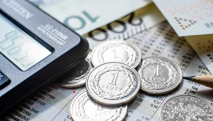 Złoty zyskuje na fali nadziei na deeskalację