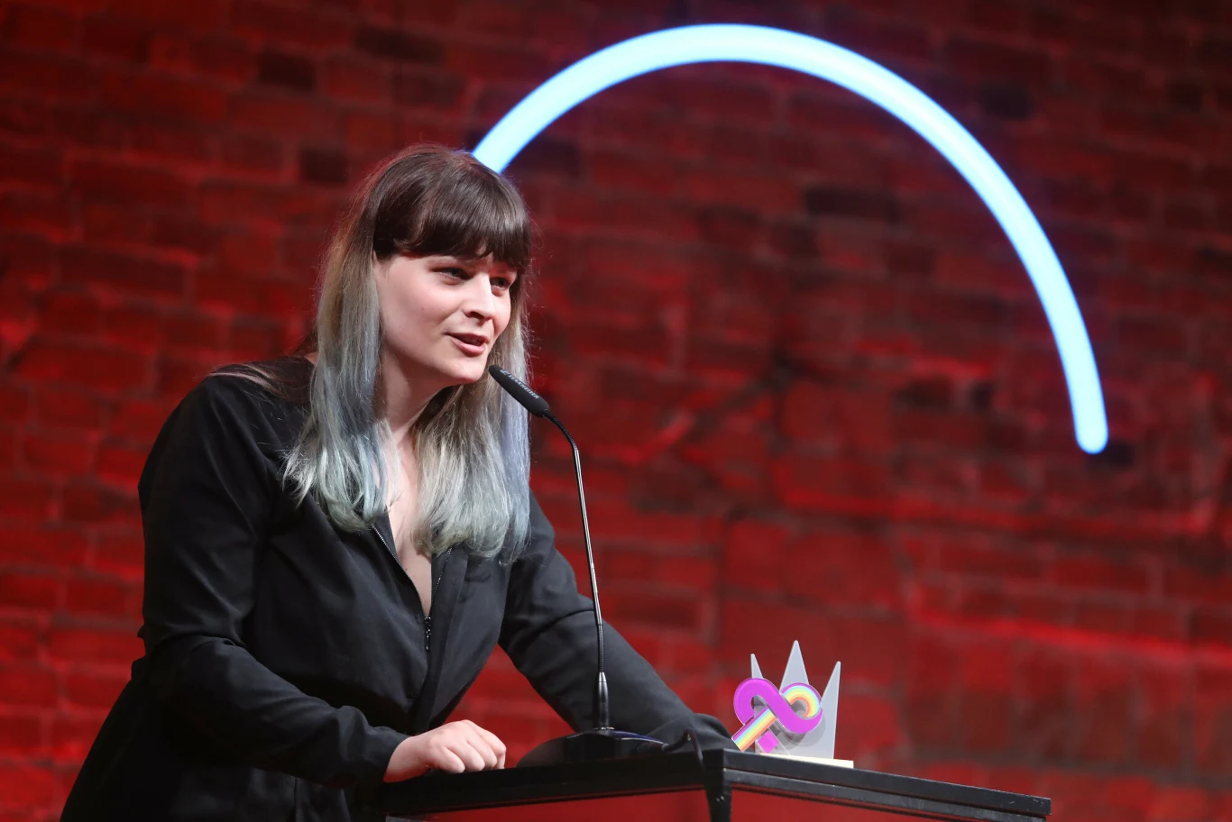 Maja Heban stara się edukować na temat transpłciowości, za co dostała nagrodę "Korony Równości"