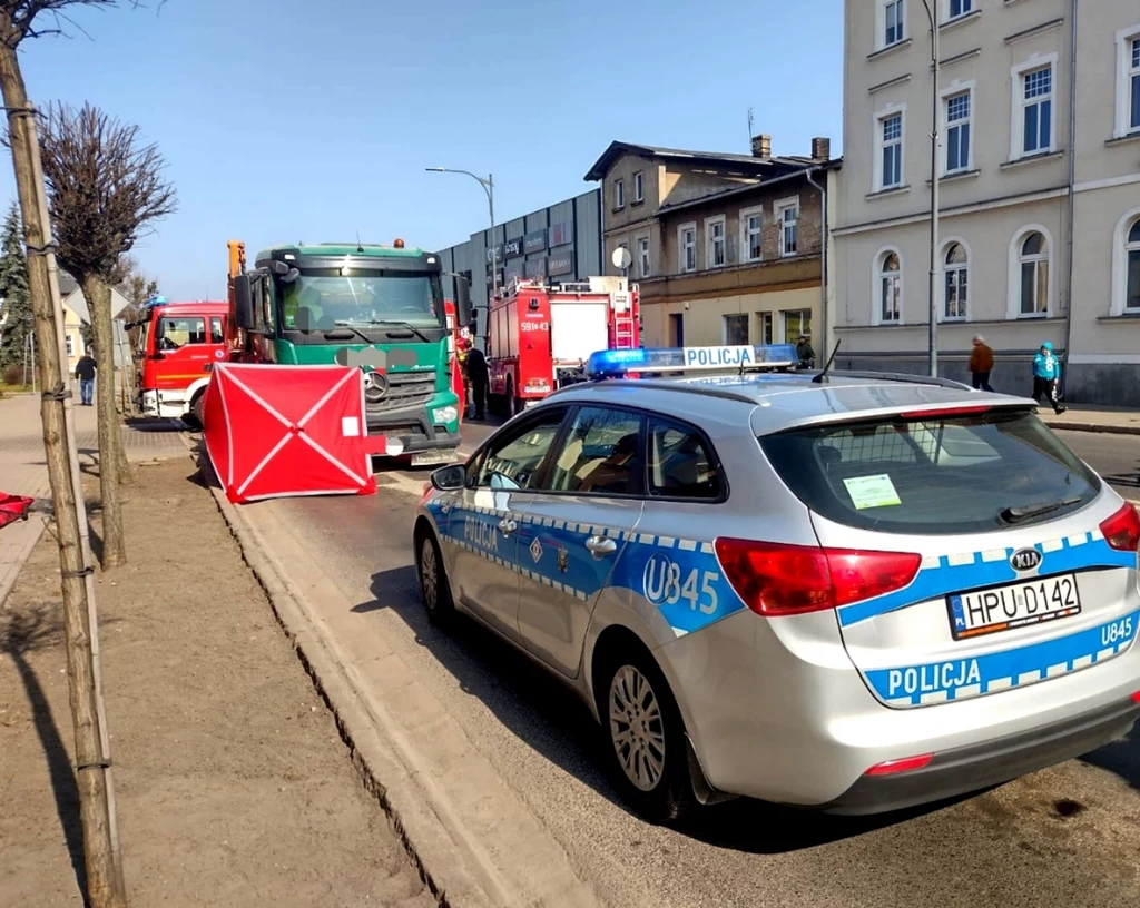 Kamabryczny wypadek w Szamotułach. Ciężarówka ciągnęła ciało mężczyzny przez kilkaset metrów