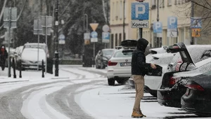 Trudne warunki na drogach. Można spodziewać się śniegu