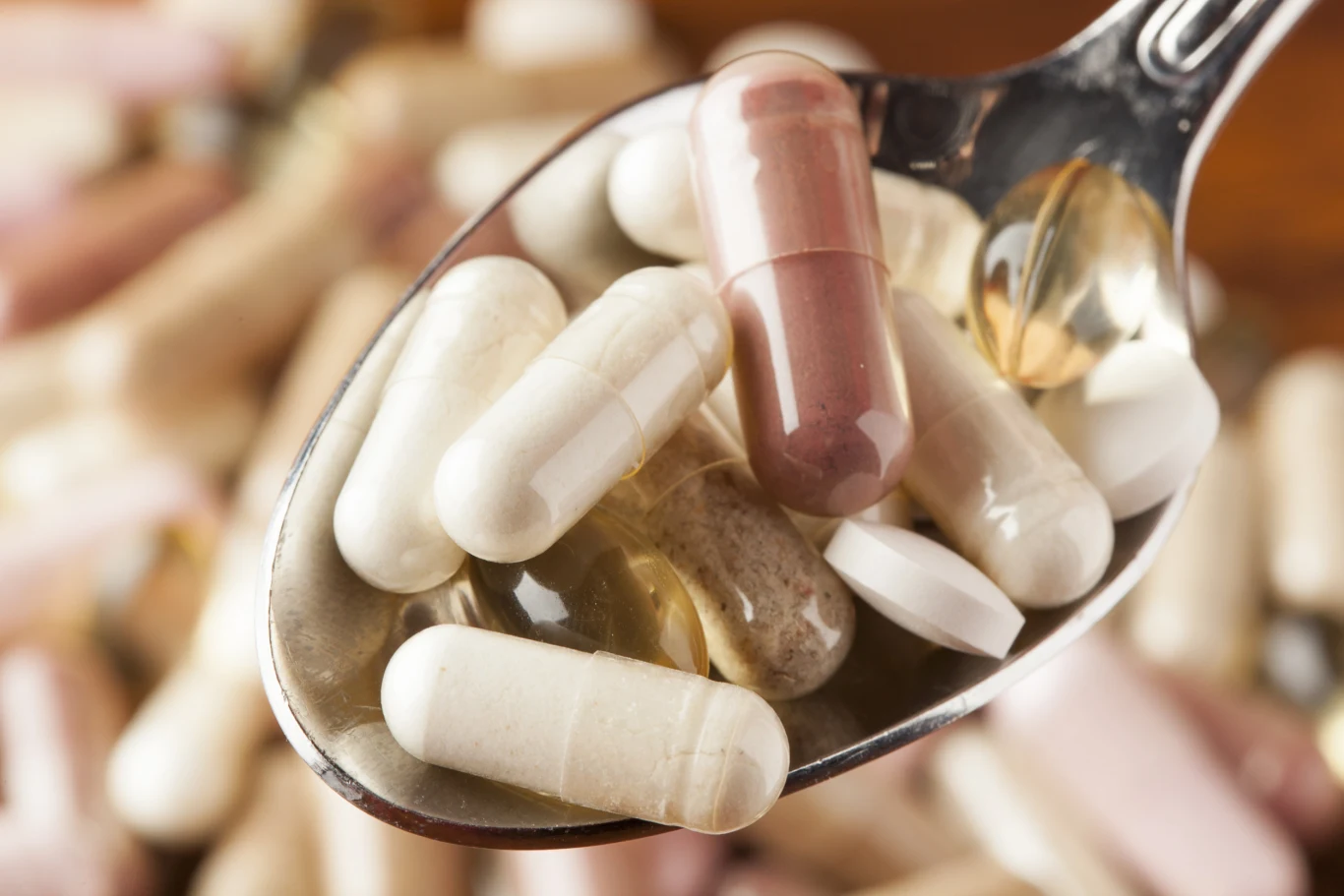 Polacy są w czołówce, jeśli chodzi o ilość realizowanych recept na antybiotyki Polacy są w czołówce, jeśli chodzi o ilość realizowanych recept na antybiotyki