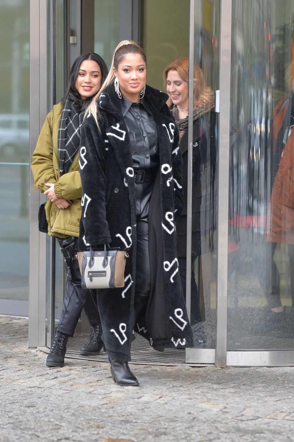 Victoria Kazadi i Patrycja Kazadi Victoria Kazadi i Patrycja Kazadi