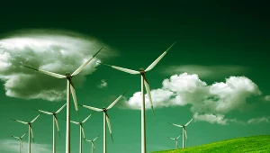 Coraz więcej firm chce przechodzić na zieloną energię...