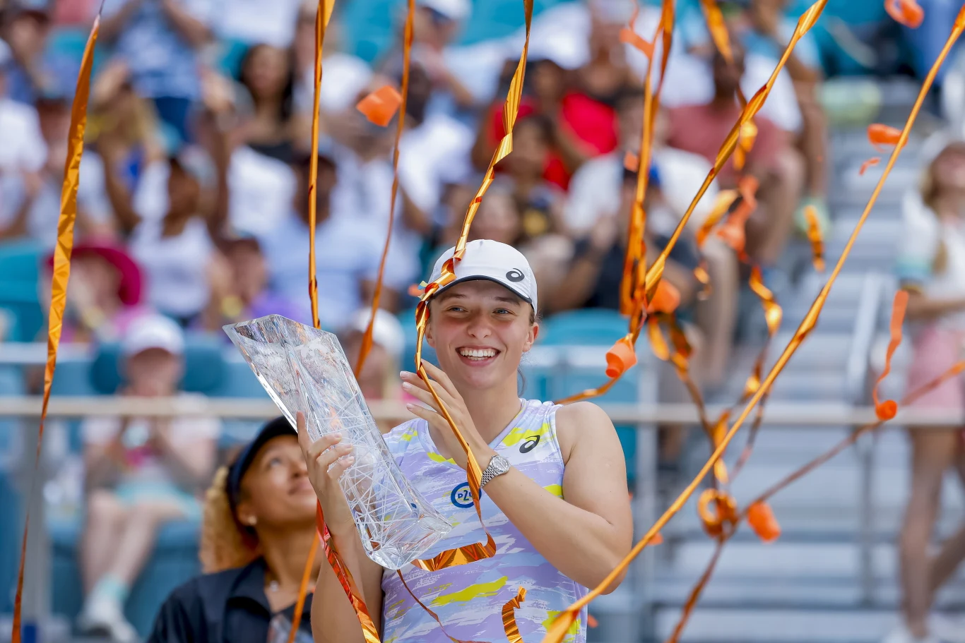 Iga Świątek podbiła świat, zaksięgowała też wygraną nad Naomi Osaką w finale WTA Miamia Iga Świątek podbiła świat, zaksięgowała też wygraną nad Naomi Osaką w finale WTA Miamia