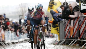 Katarzyna Niewiadoma podczas wyścigu Dookoła Flandrii