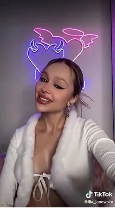 Lila Janowska i jej nowy biust Lila Janowska i jej nowy biust