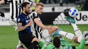 Szczęsny obronił rzut karny, ale później stało się to! 