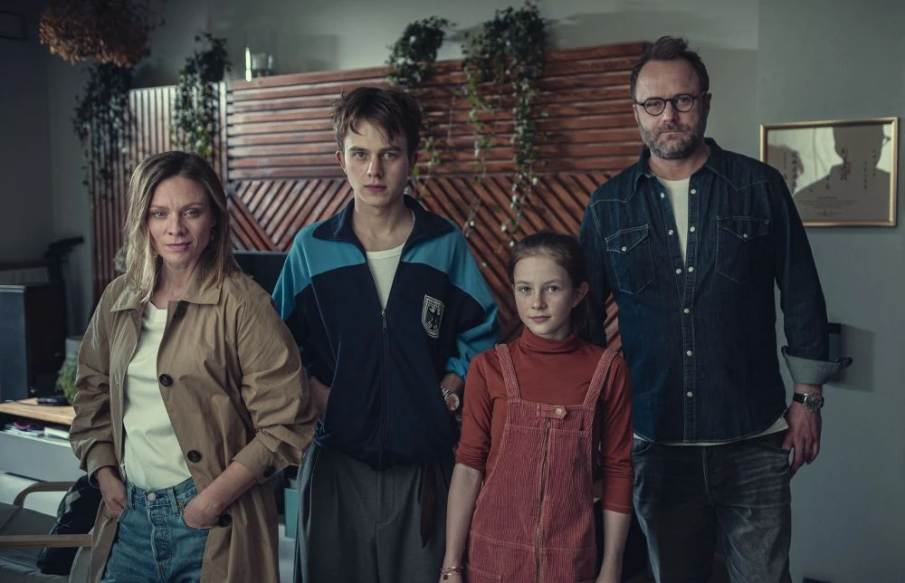 Główni bohaterowie serialu "Zachowaj spokój" Główni bohaterowie serialu "Zachowaj spokój"