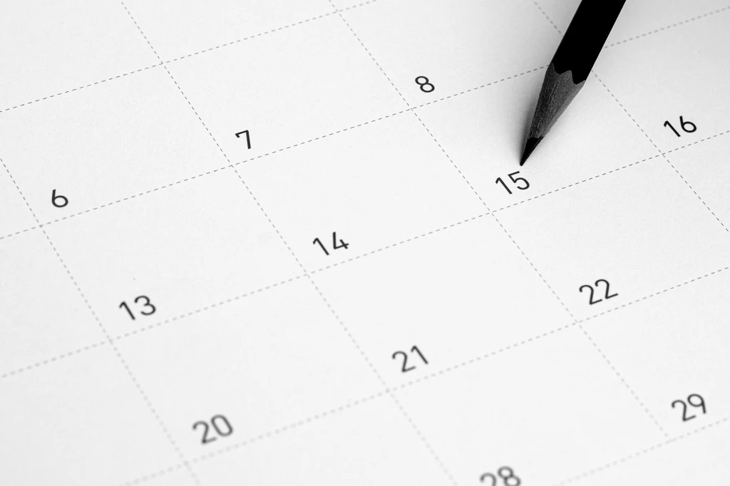 W Polsce zgodnie ustawą o dniach wolnych od pracy, obowiązuje łącznie 13 dni ustawowo wolnych w całym roku kalendarzowym