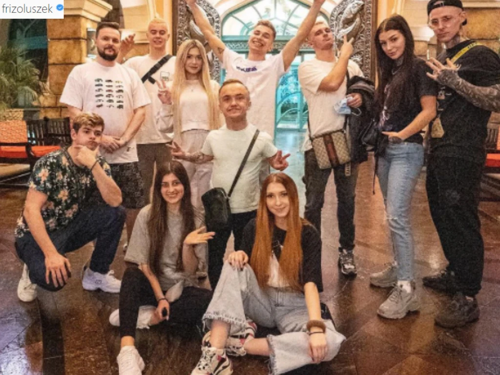 Ekipa Friza na IG @frizoluszek/