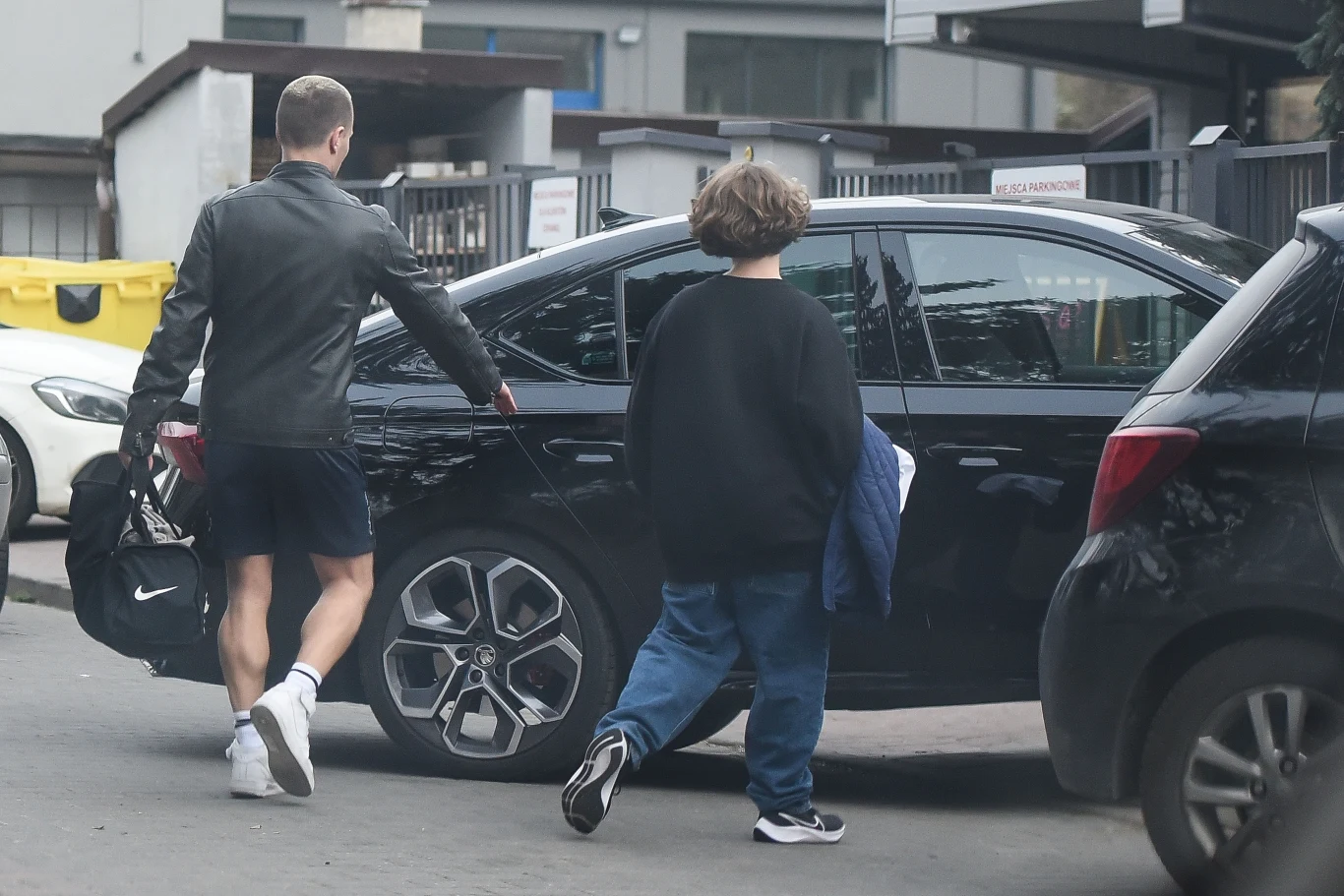 Marcin Hakiel na siłowni z tajemniczą brunetką. Czy to jego nowa partnerka? Marcin Hakiel na siłowni z tajemniczą brunetką. Czy to jego nowa partnerka?