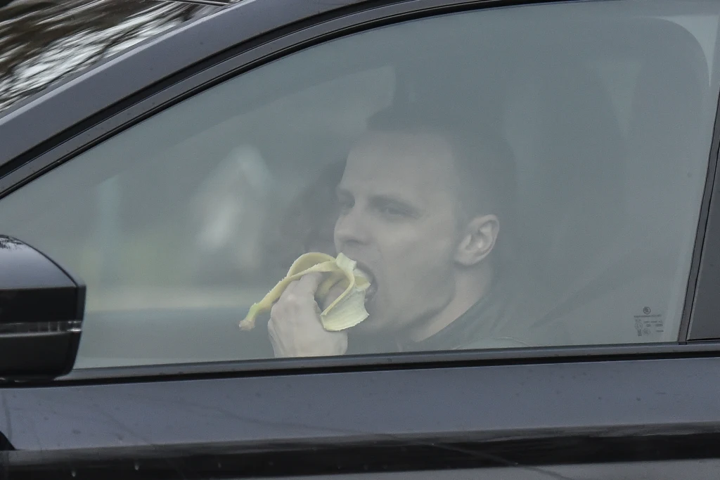 Marcin Hakiel na siłowni z tajemniczą brunetką. Czy to jego nowa partnerka? Marcin Hakiel na siłowni z tajemniczą brunetką. Czy to jego nowa partnerka?