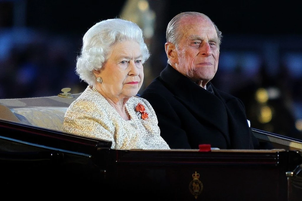 Królowa Elżbieta II i książę Filip przeżyli ze sobą 73 lata. Przez ten czas nie zabrakło w ich życiu skandali i dramatów 