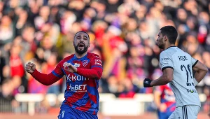 Raków chce odebrać Legii mistrza i puchary. "Z nami sobie nie poradzili"