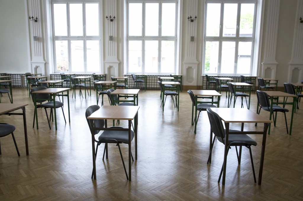 Minister Czarnek podał, że chęć przystąpienia do matury zgłosiło 26 ukraińskich uczniów w całej Polsce