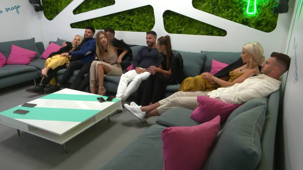 "Love Island. Wyspa Miłości" "Love Island. Wyspa Miłości"