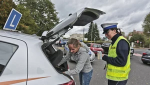 Kiedy policjant może przeszukać nasze auto?