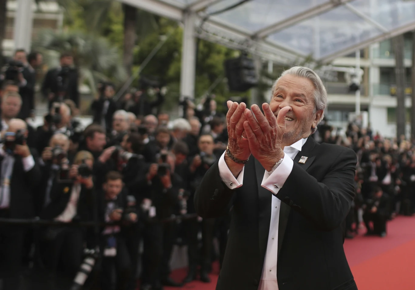 Alain Delon podczas Festiwalu w Cannes w 2019 roku Alain Delon podczas Festiwalu w Cannes w 2019 roku