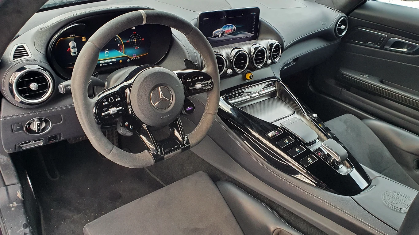 Mercedes-AMG GT R Mercedes-AMG GT R