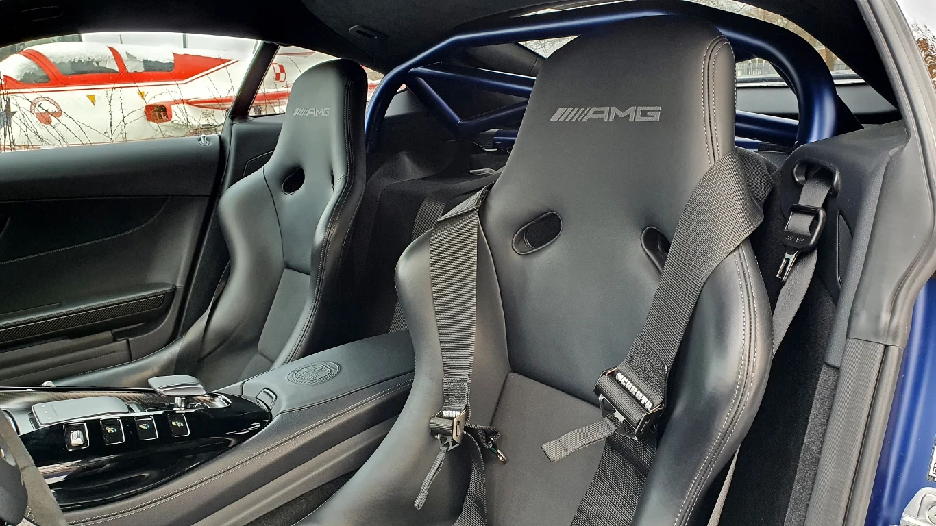 Mercedes-AMG GT R Mercedes-AMG GT R