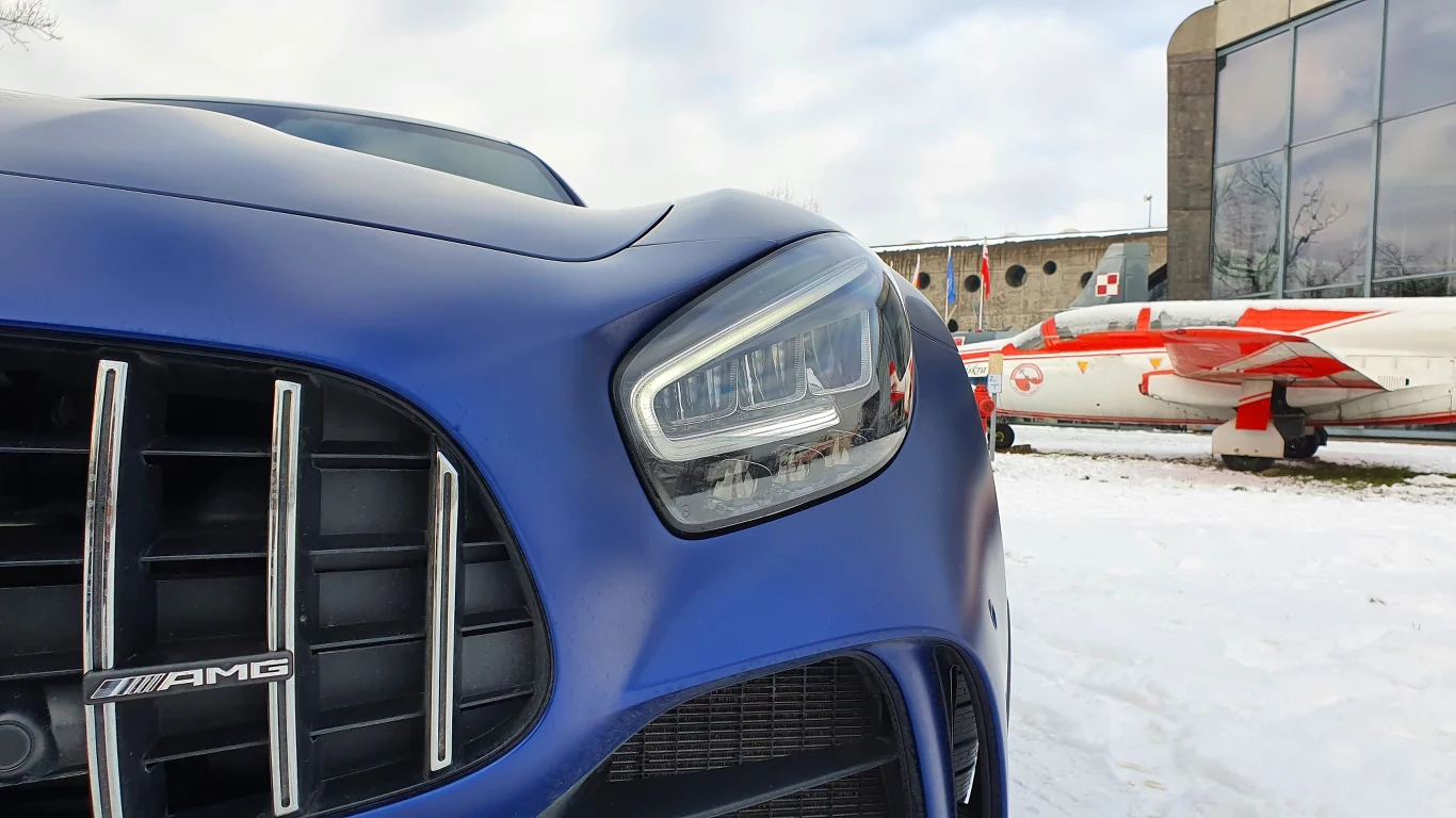 Mercedes-AMG GT R Mercedes-AMG GT R