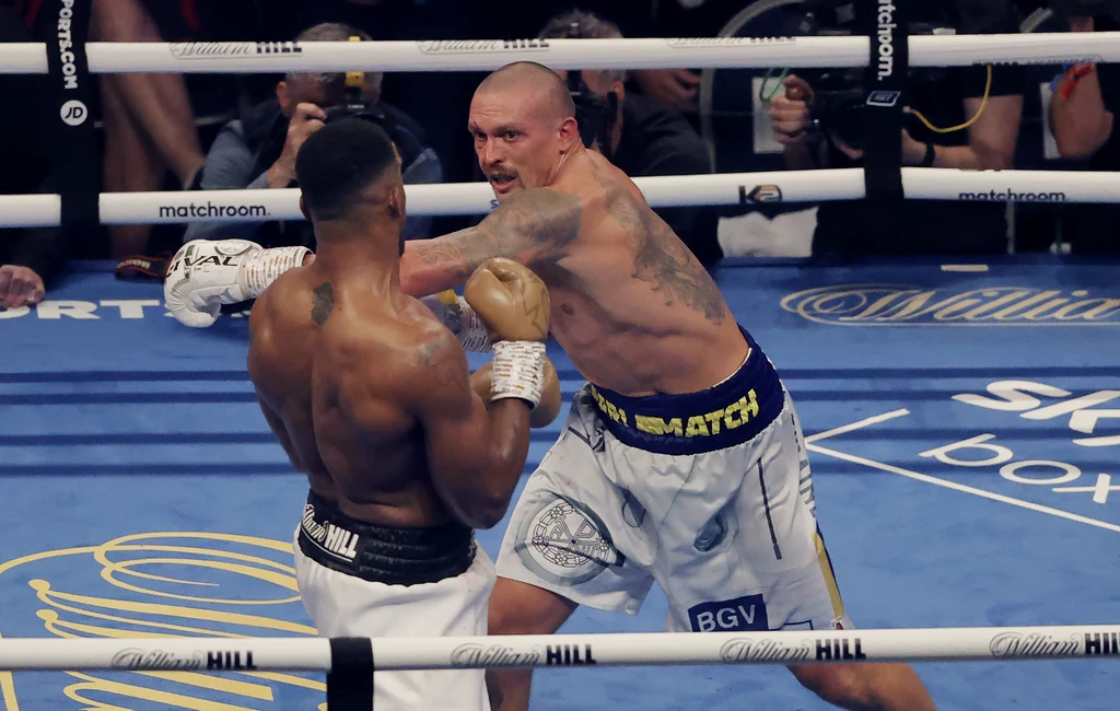 Ołeksandr Usyk w walce z Anthonym Joshuą Ołeksandr Usyk w walce z Anthonym Joshuą