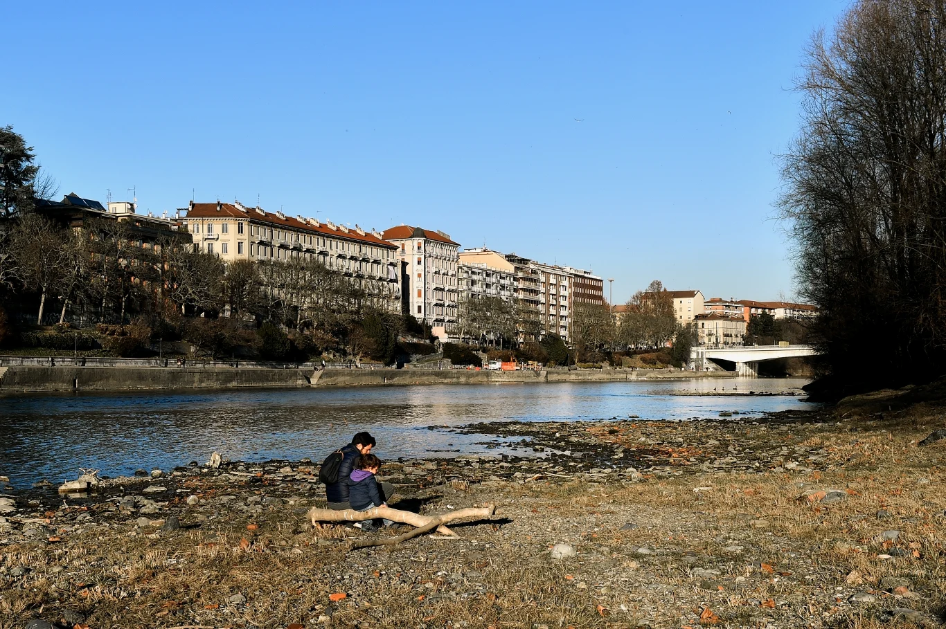 Wysychająca rzeka we Włoszech. Wysychająca rzeka we Włoszech.