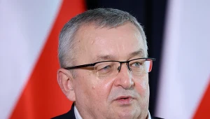 Branża budowlana ma problemy. Na zdj. szef resortu infrastruktury Andrzej Adamczyk