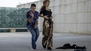 Antonio Banderas i Penélope Cruz w scenie z filmu "Boscy"