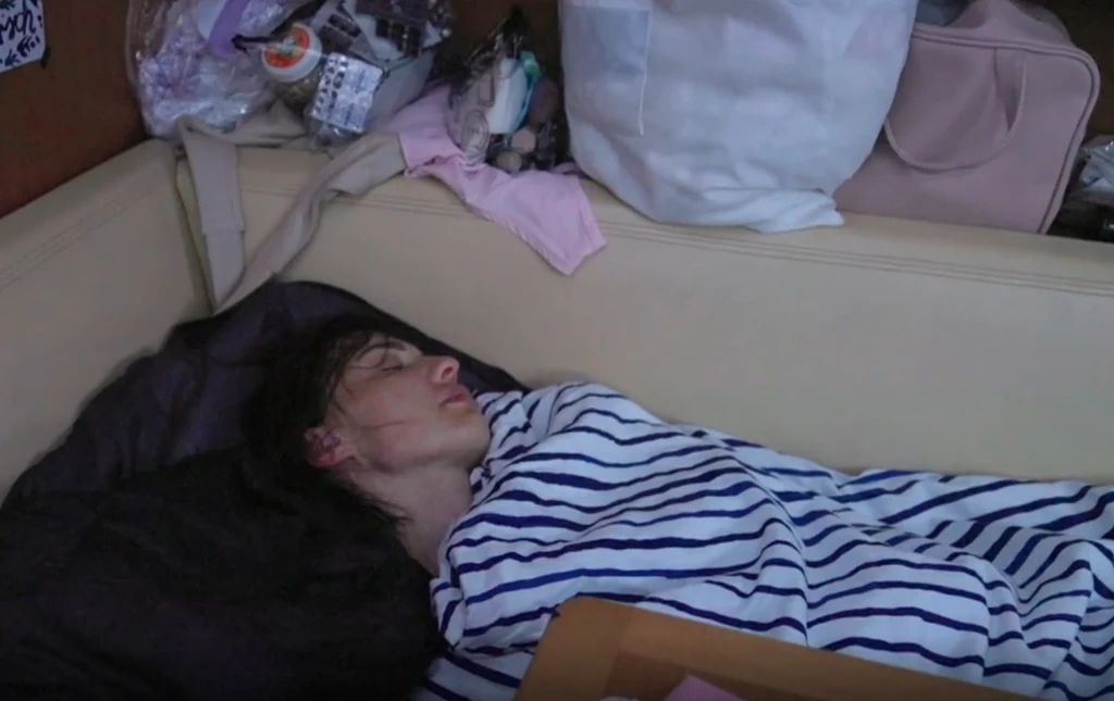 Maja Hirsch śpi w ogólnodostępnym saloniku, Renata Kaczoruk w kajucie