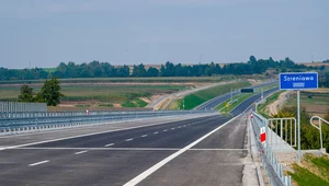 Jest prawie przy każdej drodze. Tylko po co? Można się tu choćby zatrzymać?