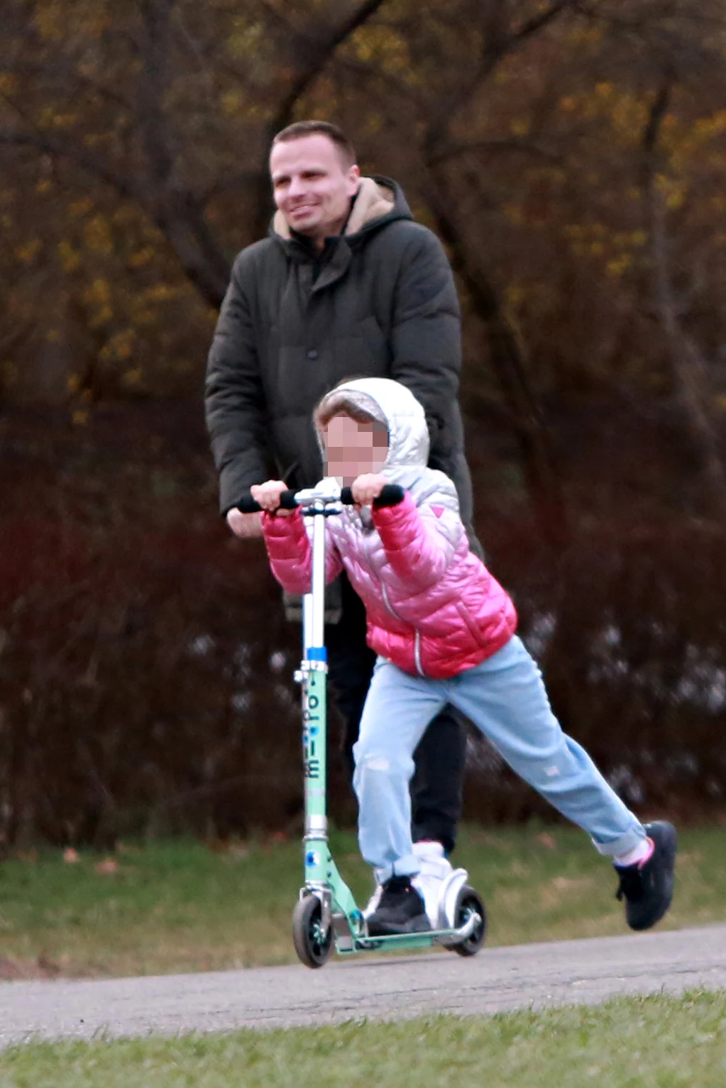 Marcin Hakiel z dziećmi Marcin Hakiel z dziećmi