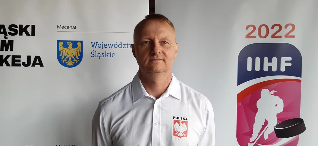 Zbigniew Wróbel, trener kobiecej hokejowej reprezentacji Polski Zbigniew Wróbel, trener kobiecej hokejowej reprezentacji Polski