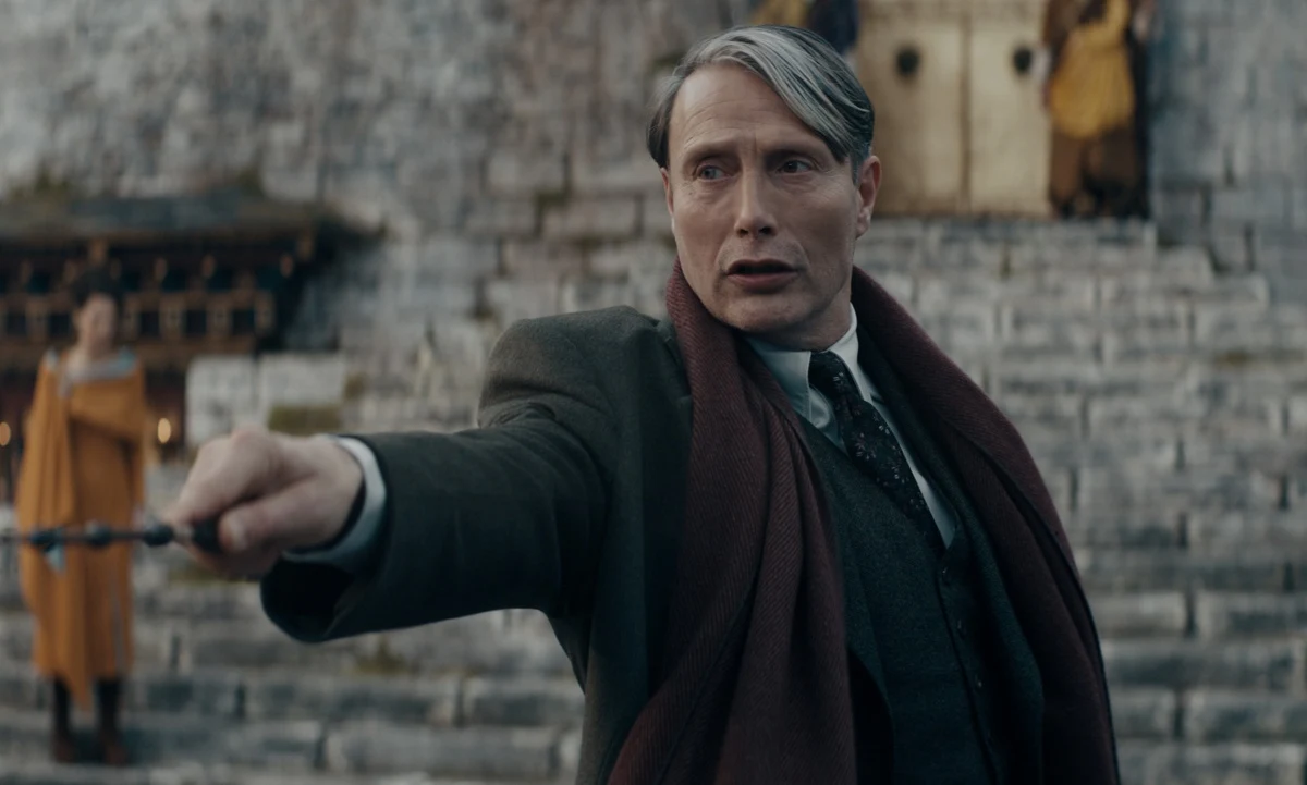 Mads Mikkelsen jako Gellert Grindelwald
