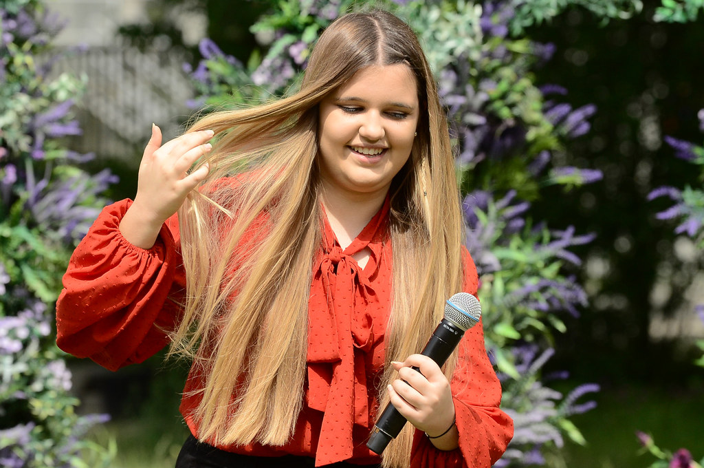 Wiktoria Zwolińska mocno zmieniła swój wizerunek do czasu "The Voice Kids"