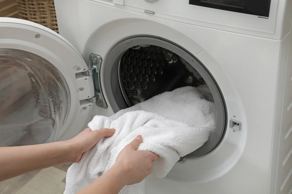 Poznaj sposoby na to, aby ręczniki po praniu były puszyste