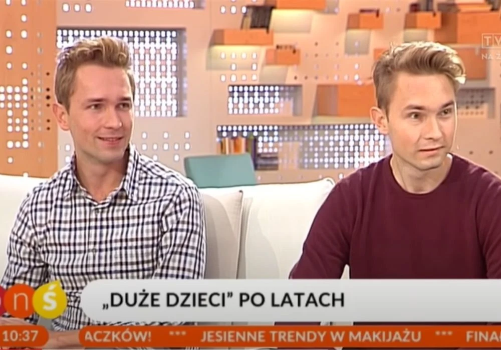 "Duże dzieci" po latach w programie "Pytanie na śniadanie" (fot. TVP VOD) "Duże dzieci" po latach w programie "Pytanie na śniadanie" (fot. TVP VOD)