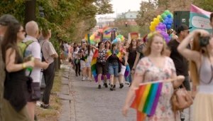 Filmy tegorocznej edycji  Millennium Docs Against Gravity zostały wyreżyserowane równo przez 90 kobiet i 90 mężczyzn