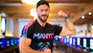 Jarek "pashaBiceps" Jarząbkowski