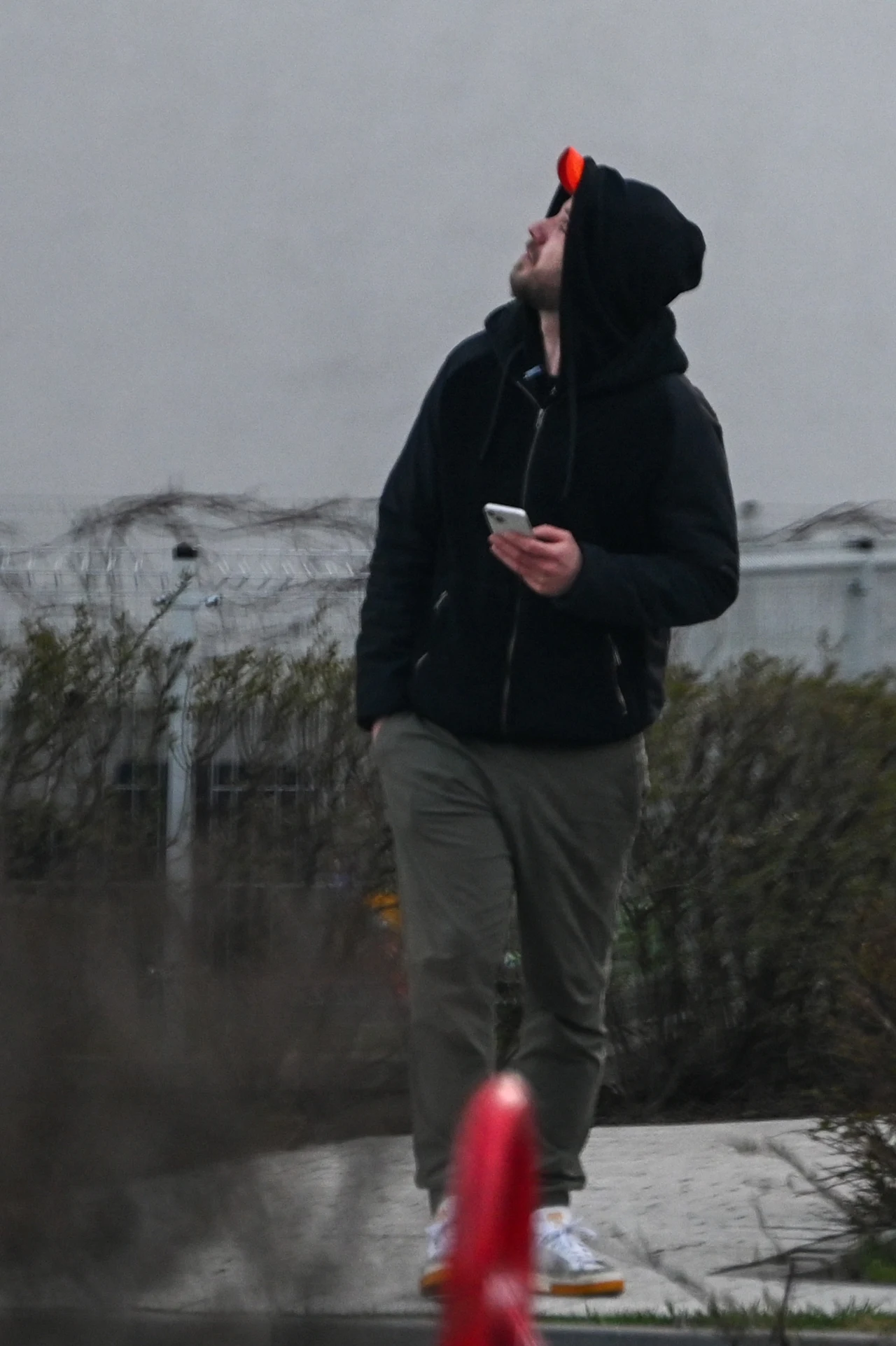 Antek Królikowski pod domem Joanny Opozdy