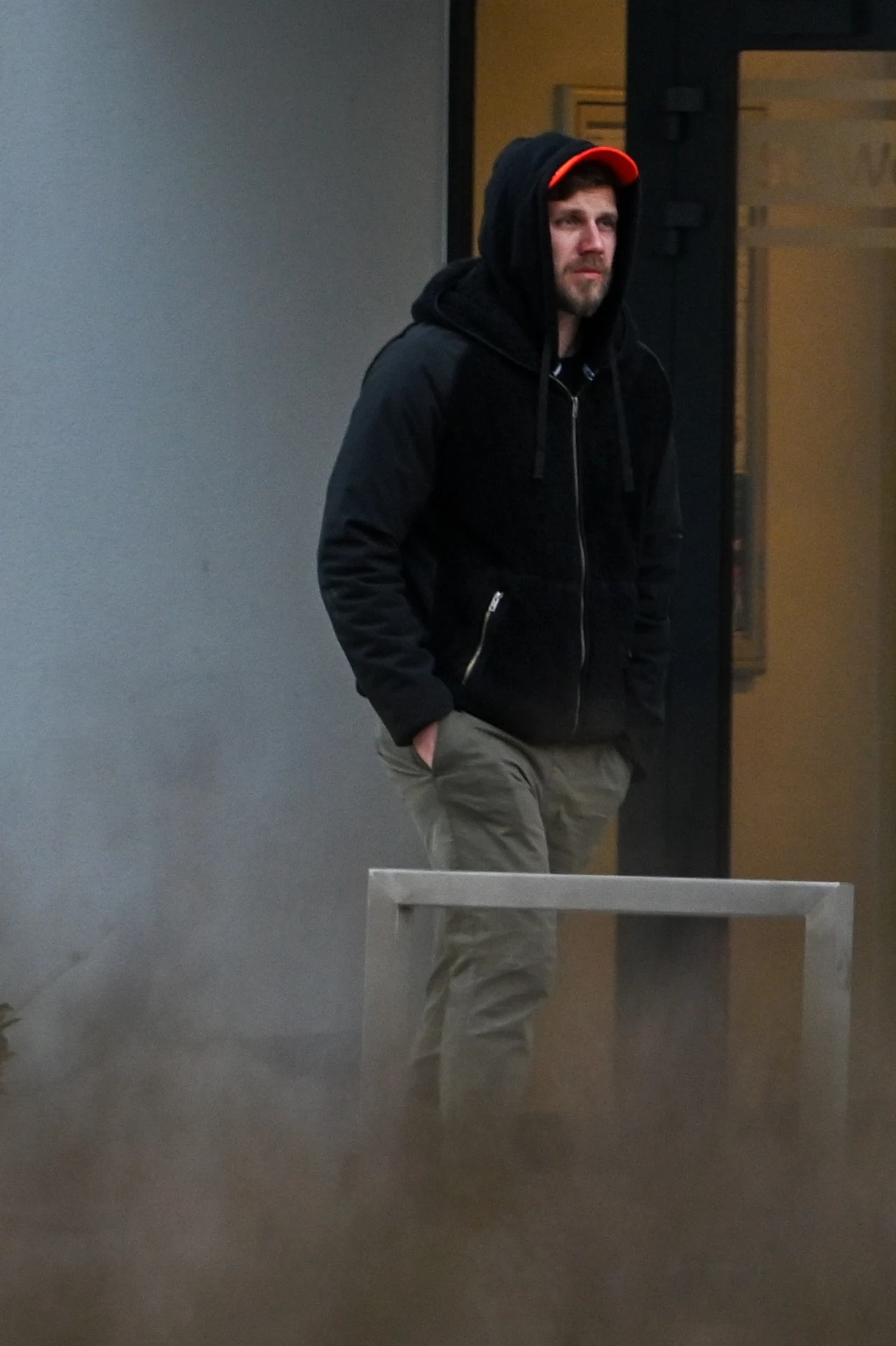 Antek Królikowski pod domem Joanny Opozdy