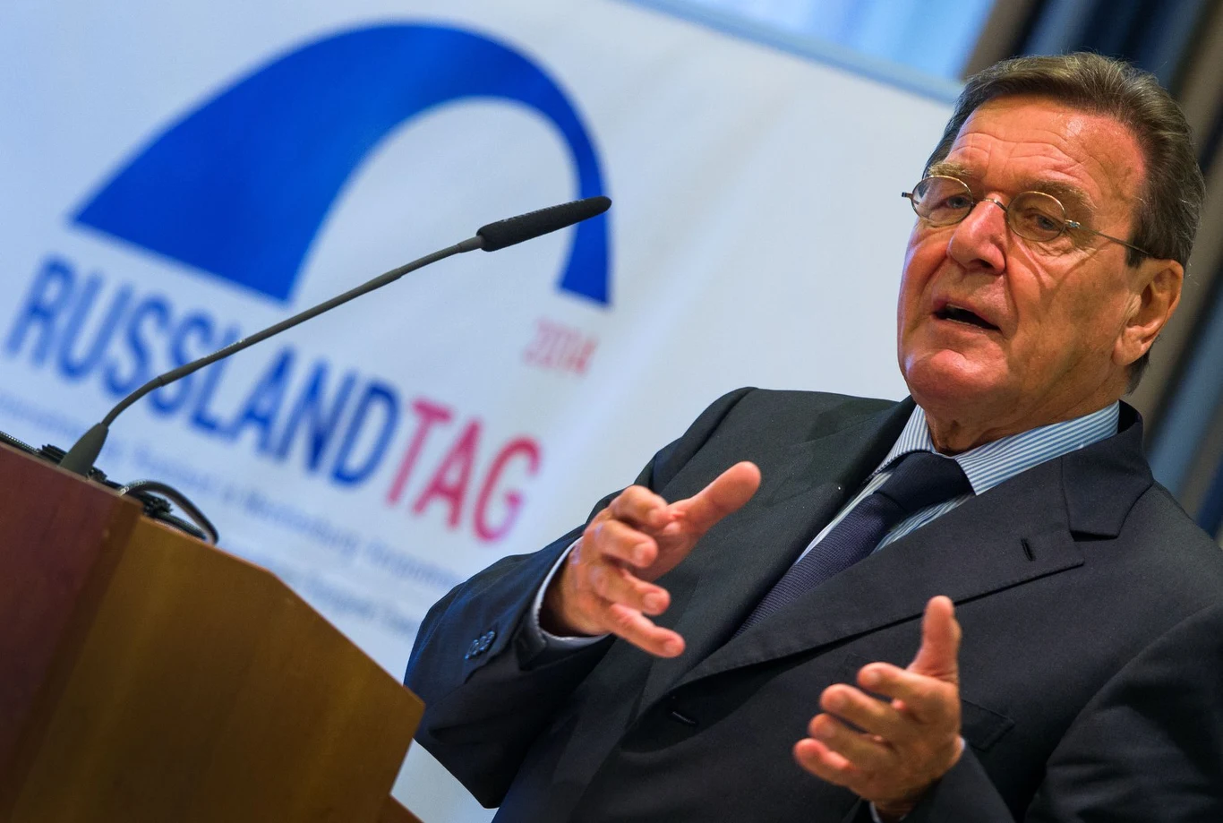 Elity polityczne Niemiec odpowiedzialne za kryzys w Ukrainie były kanclerz Gerhard Schroeder Elity polityczne Niemiec odpowiedzialne za kryzys w Ukrainie były kanclerz Gerhard Schroeder