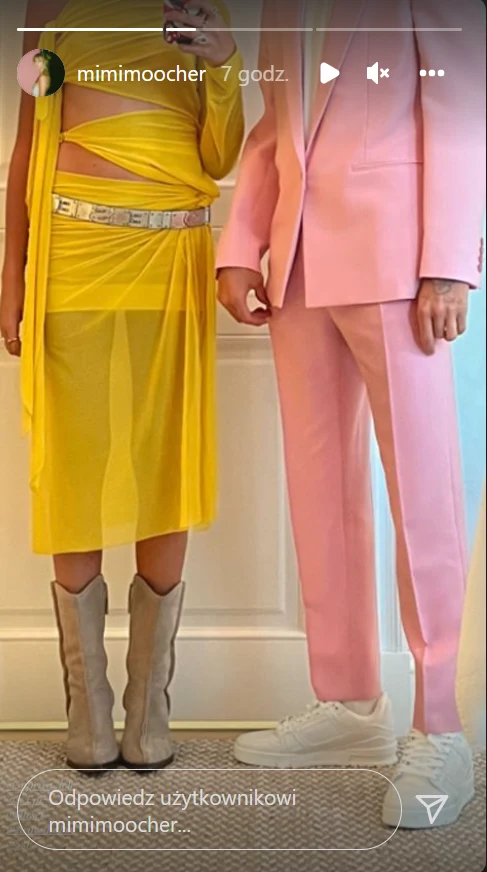 Mia Regan: www.instagram.com/mimimoocher/