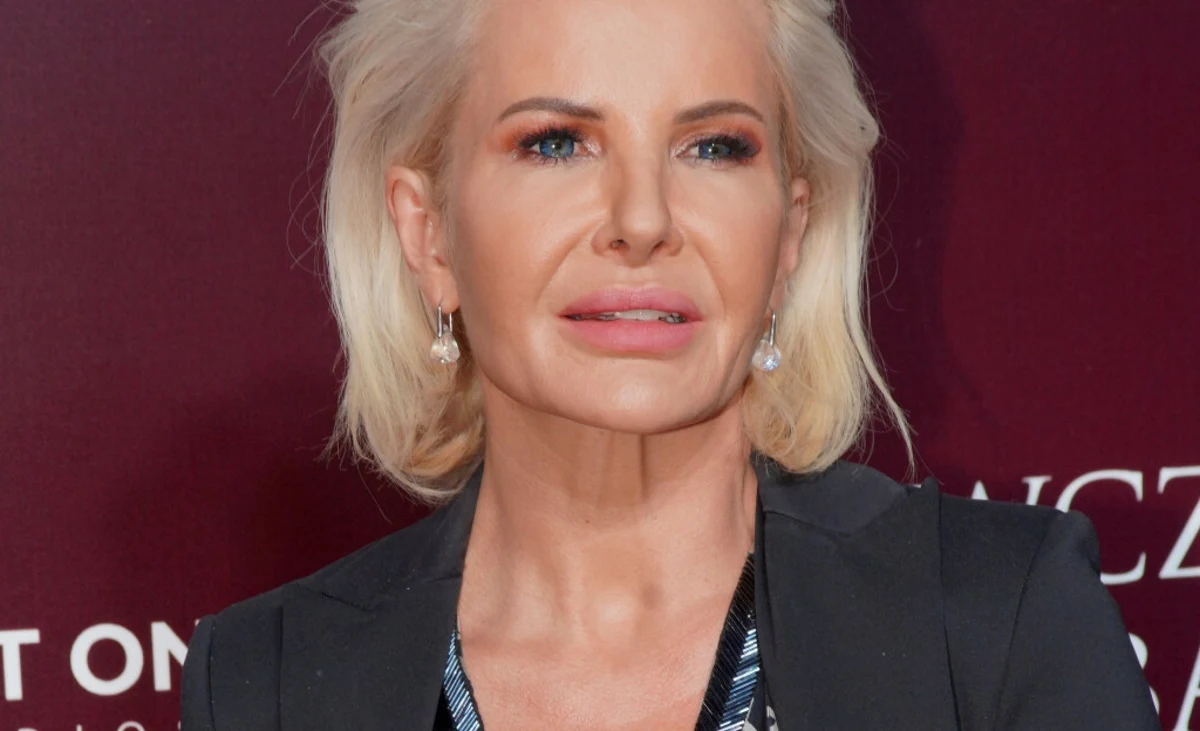 Joanna Racewicz „przytula wszystkich, dla których to nie będą radosne Święta”. Joanna Racewicz „przytula wszystkich, dla których to nie będą radosne Święta”.