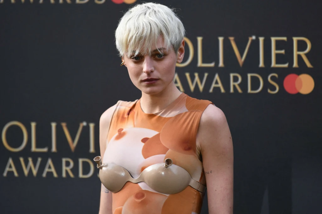 Emma Corrin Emma Corrin