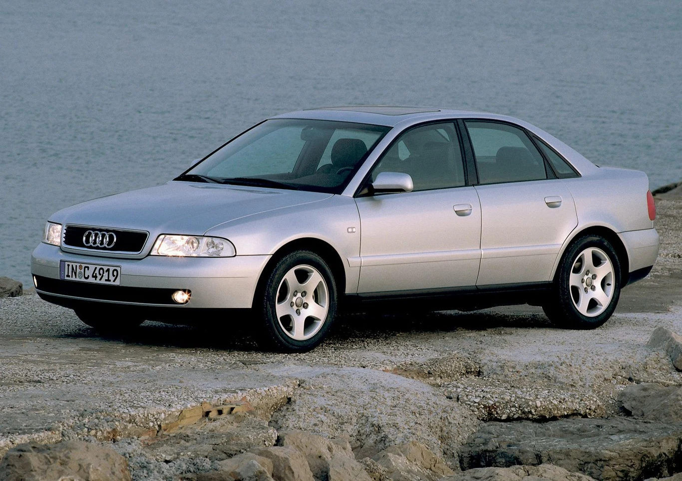 Audi A4 - 65 244 zarejestrowane w Polsce egzemplarze z LPG Audi A4 - 65 244 zarejestrowane w Polsce egzemplarze z LPG