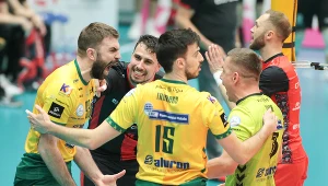 Uros Kovacević (pierwszy z lewej) po raz kolejny poprowadził Aluron CMC Wartę Zawiercie do zwycięstwa