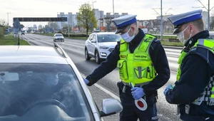 Za te wykroczenia policjanci od razu zabiorą ci prawo jazdy. Długa lista