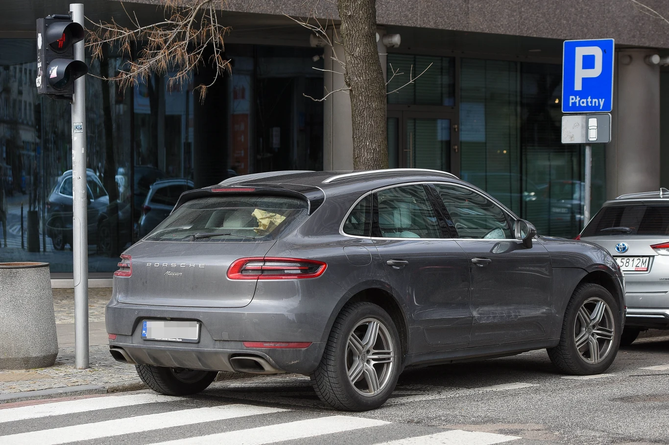 Ania Wendzikowska na ulicach Warszawy Ania Wendzikowska na ulicach Warszawy