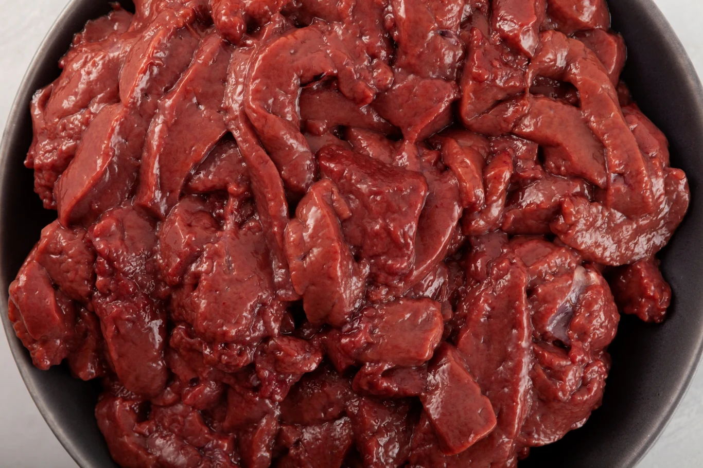 Osoby ze zdiagnozowaną hemochromatozą powinny unikać produktów mięsnych, które bogate są w żelazo